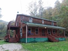Radnor Hollow Bunkhouse - Bunkhouse Front